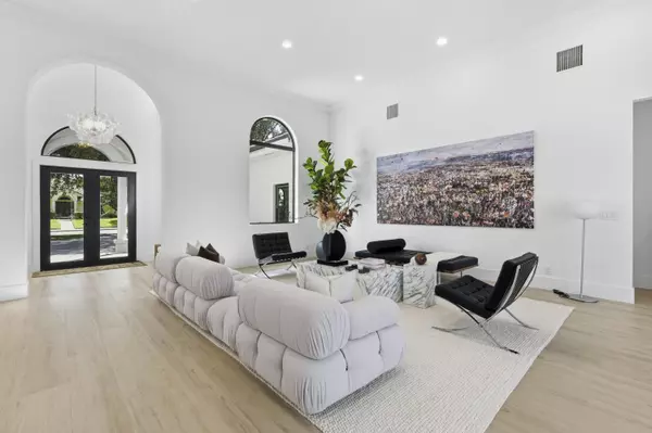 West Palm Beach, FL 33409,2557 Seminole CIR