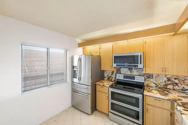 Jupiter, FL 33477,1601 Marina Isle WAY 204