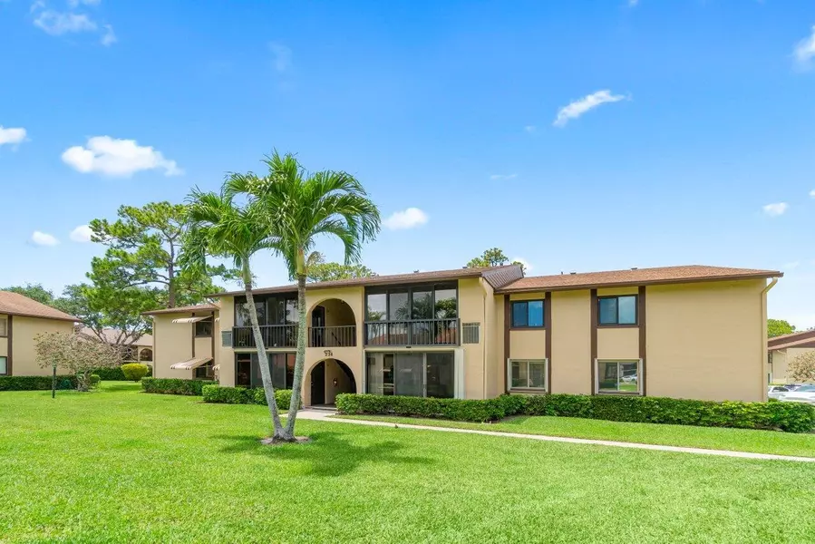 234 Pine Hov CIR B-1, Greenacres, FL 33463