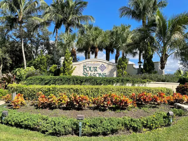 Delray Beach, FL 33446,9720 Isles Cay DR