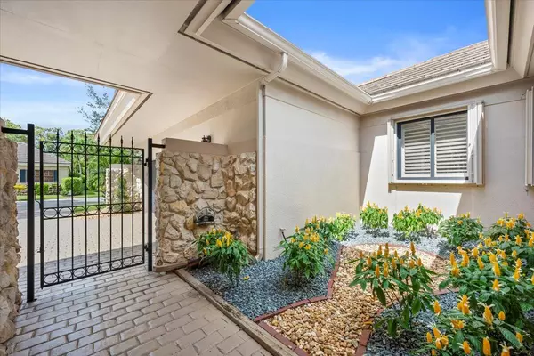 West Palm Beach, FL 33411,1810 Gulfstream WAY