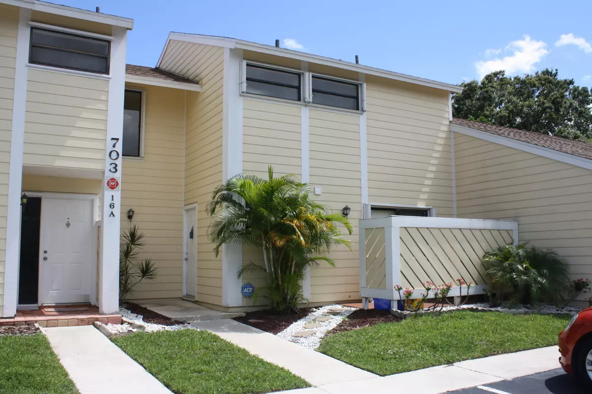 Jupiter, FL 33458,703 Stonewood CT 16b