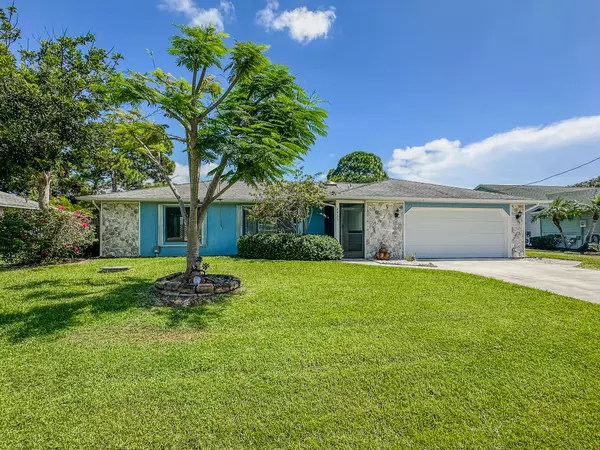 Port Saint Lucie, FL 34952,2433 SE Hallahan ST