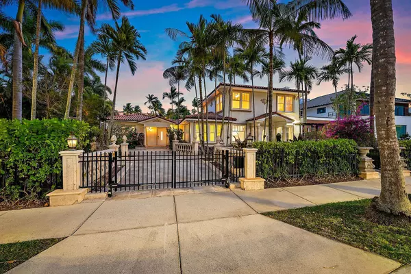 West Palm Beach, FL 33401,228 9th ST