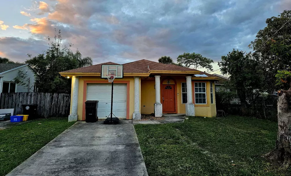 2109 Dock ST, West Palm Beach, FL 33401