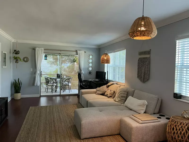 2301 NE 14th Street CSWY 306 E, Pompano Beach, FL 33062