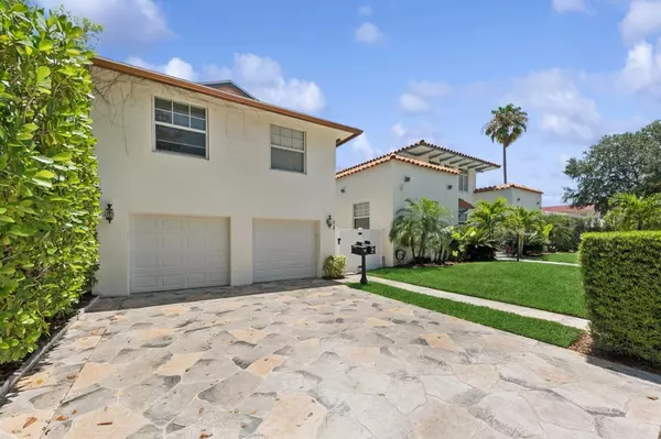 West Palm Beach, FL 33405,310 Almeria RD