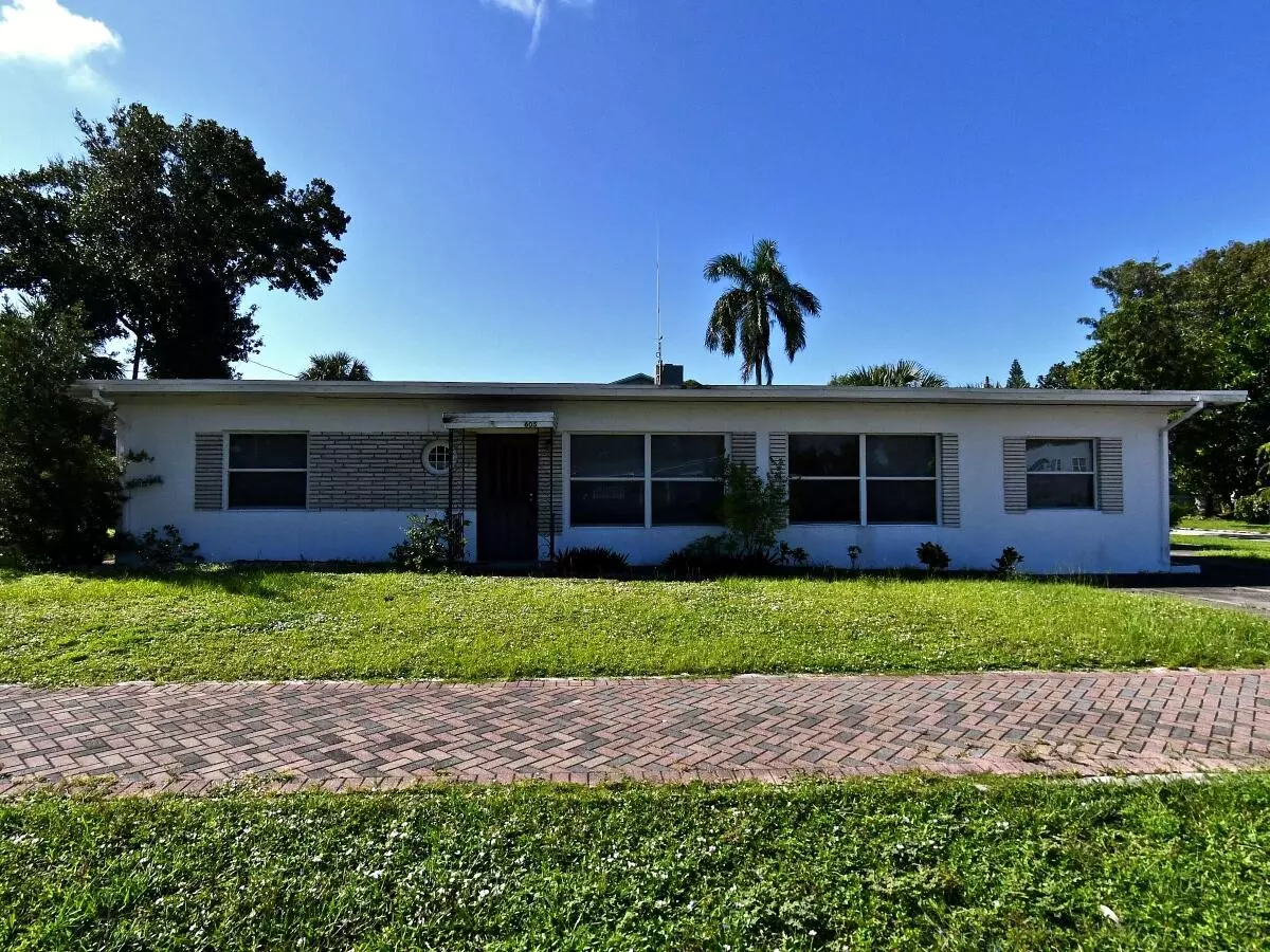 Fort Pierce, FL 34950,605 Georgia AVE