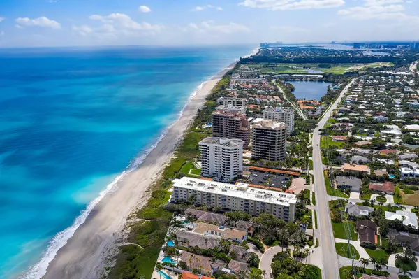 Juno Beach, FL 33408,630 Ocean DR 206