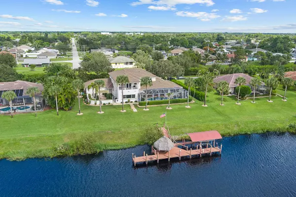 2618 SW River Shore DR, Port Saint Lucie, FL 34984