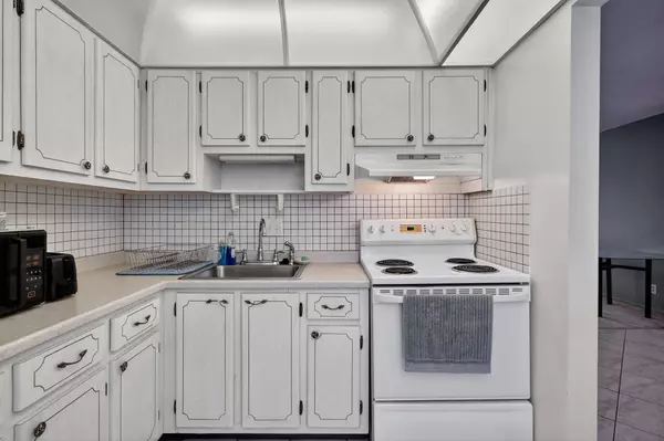 Boynton Beach, FL 33435,2152 NE 1st WAY 205