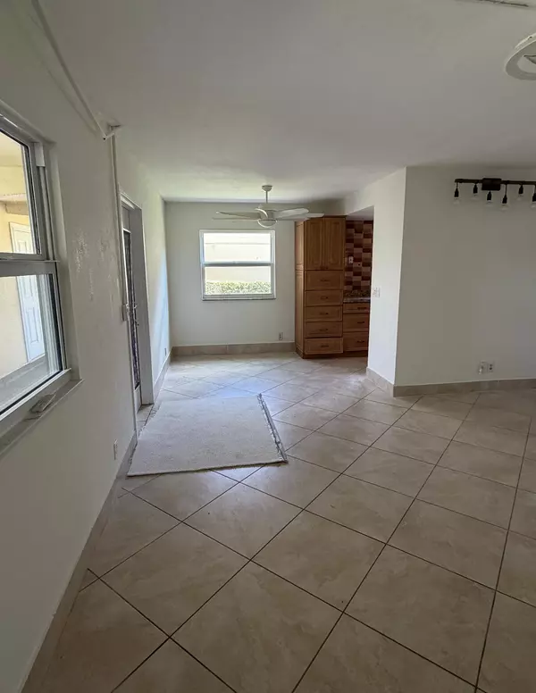 Delray Beach, FL 33446,157 Saxony D