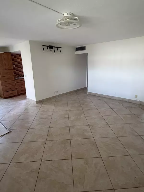 Delray Beach, FL 33446,157 Saxony D