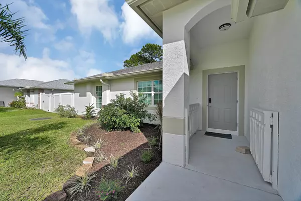 Port Saint Lucie, FL 34983,551 NW Grenada ST