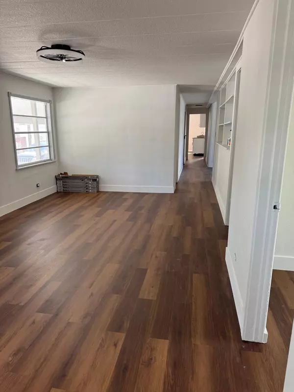 West Palm Beach, FL 33405,22 George St Lot 72