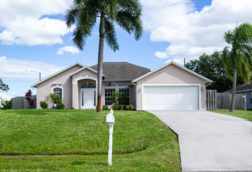 103 SW Pilsner CIR, Port Saint Lucie, FL 34953