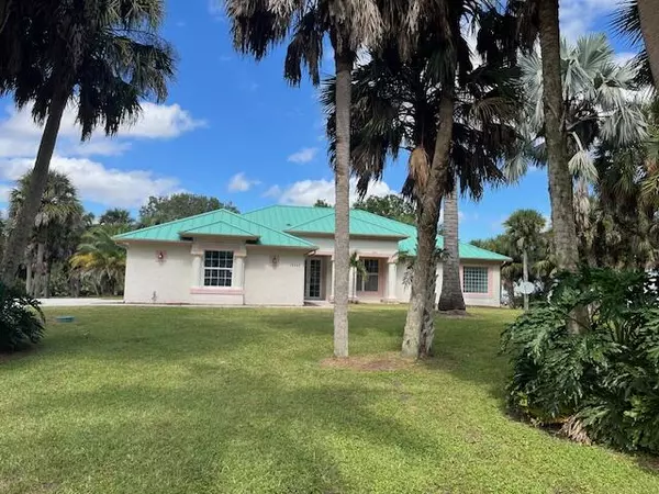 Port Saint Lucie, FL 34987,18602 Kitty Hawk CT