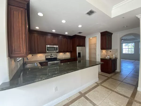 Palm Beach Gardens, FL 33410,2456 San Pietro CIR