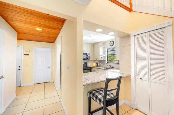 Jensen Beach, FL 34957,1887 NE Media AVE