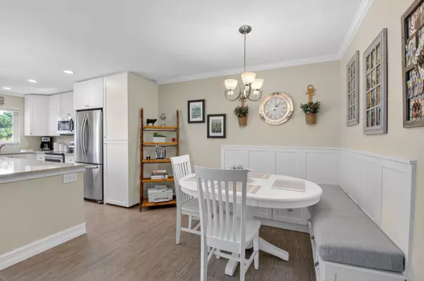 Delray Beach, FL 33445,557 High Point DR C