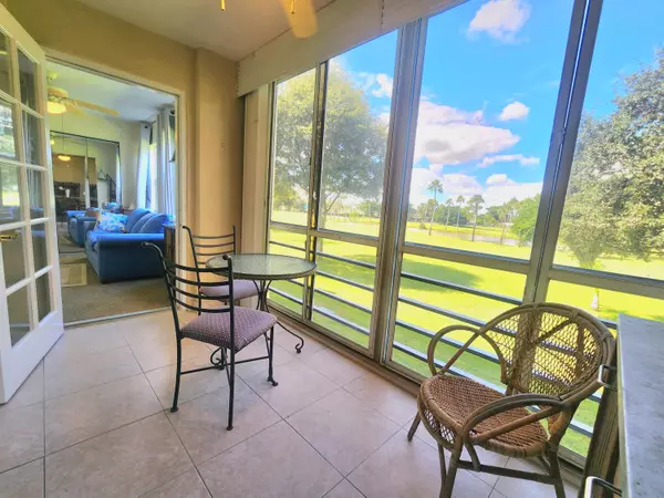 3959 Via Poinciana 208, Lake Worth, FL 33467