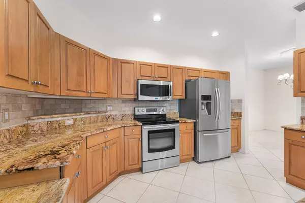 Boynton Beach, FL 33437