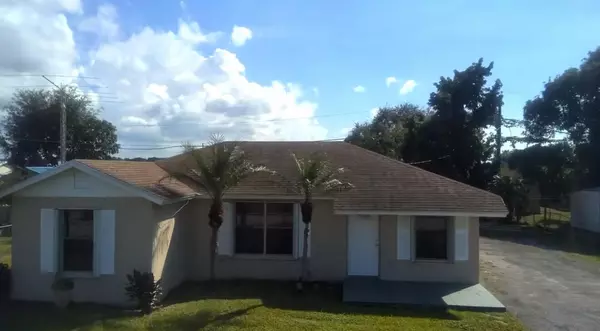 832 SW Avenue I, Belle Glade, FL 33430