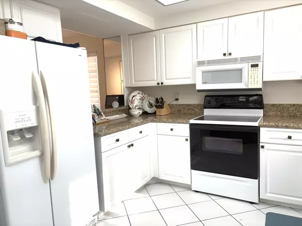 15654 Loch Maree LN 6402, Delray Beach, FL 33446