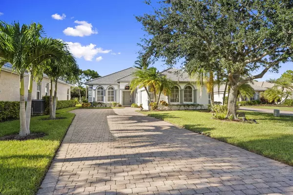 4607 NW Red Bay CIR, Jensen Beach, FL 34957