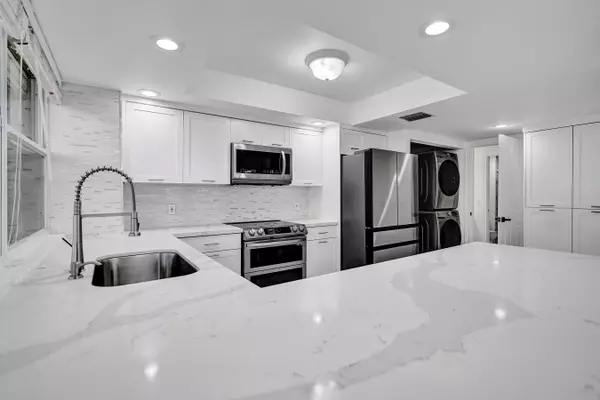 Boynton Beach, FL 33436,2401 Amherst CT