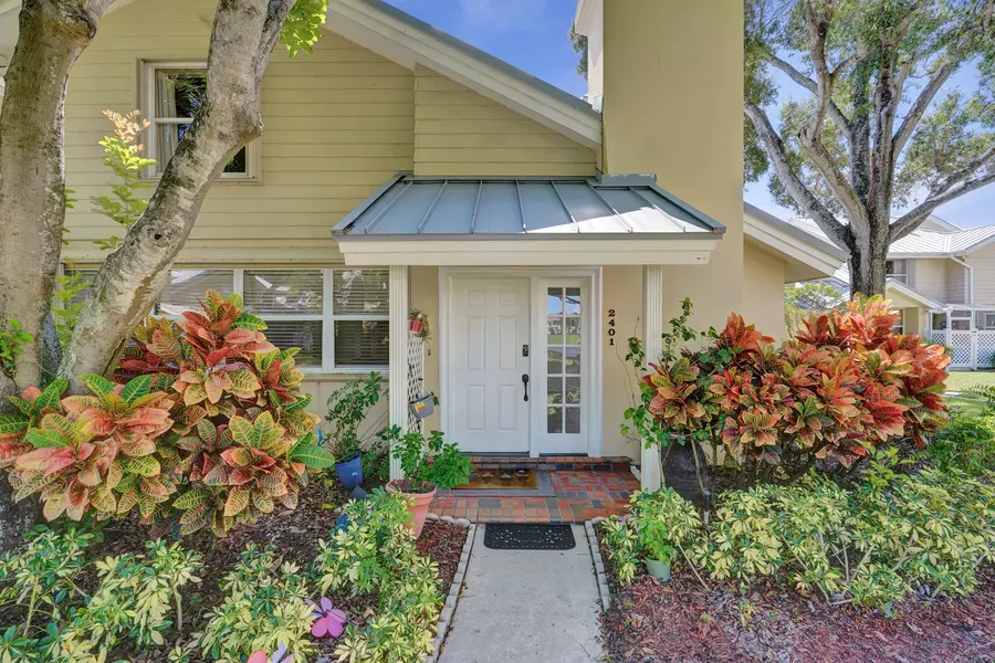 2401 Amherst CT, Boynton Beach, FL 33436