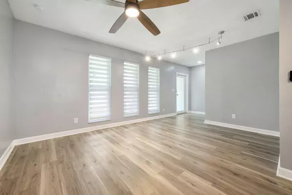 Boca Raton, FL 33486,1571 SW 13th DR