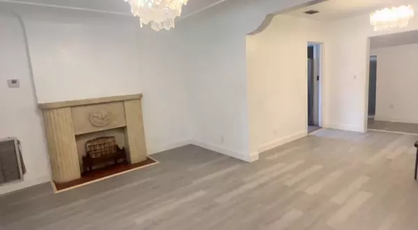 North Miami, FL 33161,12845 NE 4th AVE