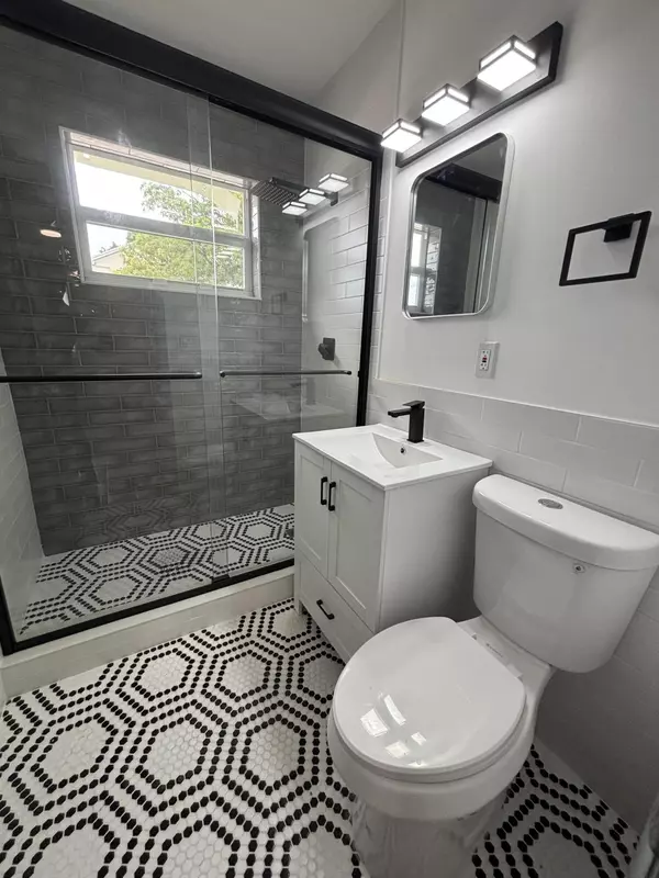 West Palm Beach, FL 33407,2919 Broadway 3