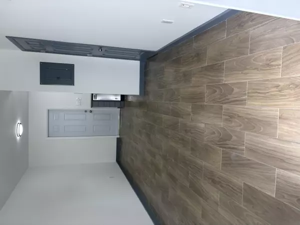 West Palm Beach, FL 33407,2919 Broadway 3