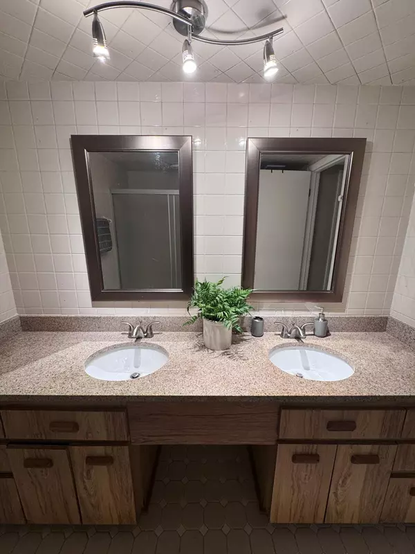 Daytona Beach, FL 32114,108 Lacosta LN 611