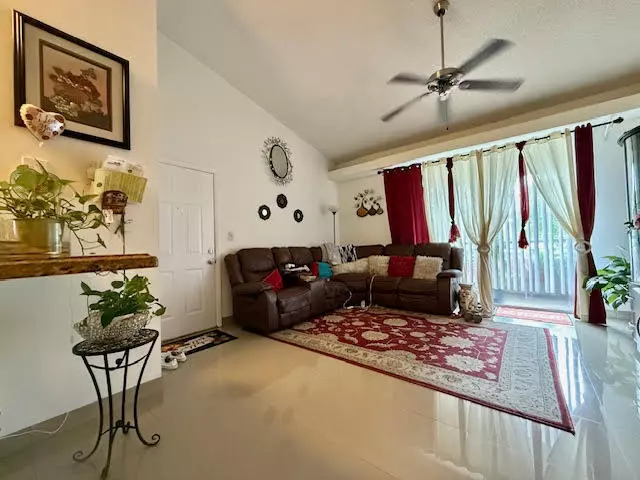 Coconut Creek, FL 33063,741 Lyons Rd 17201