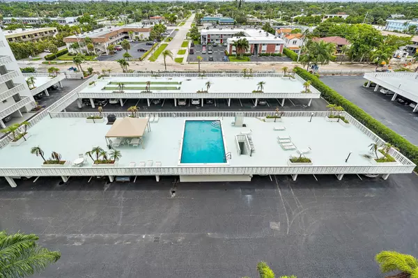 Lake Park, FL 33403,301 Lake Shore DR 802
