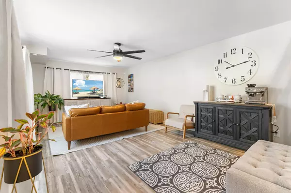 Boynton Beach, FL 33436,4801 Roxbury CT