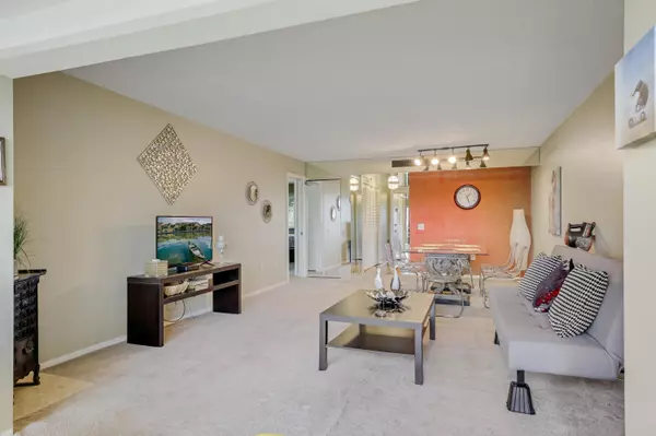 Lake Worth, FL 33467,4254 Deste CT 301