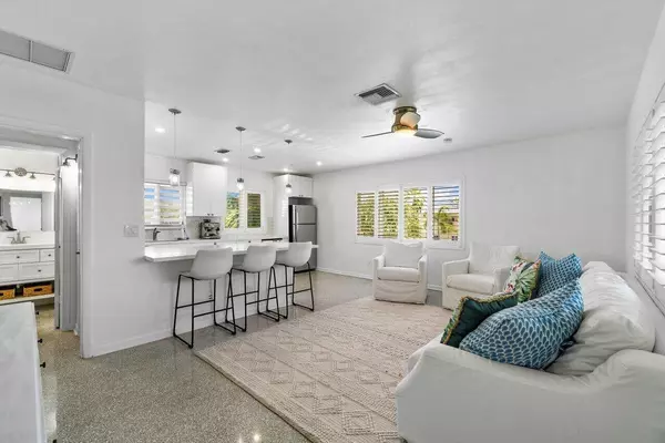 Delray Beach, FL 33483,426 NE 7th AVE 2g