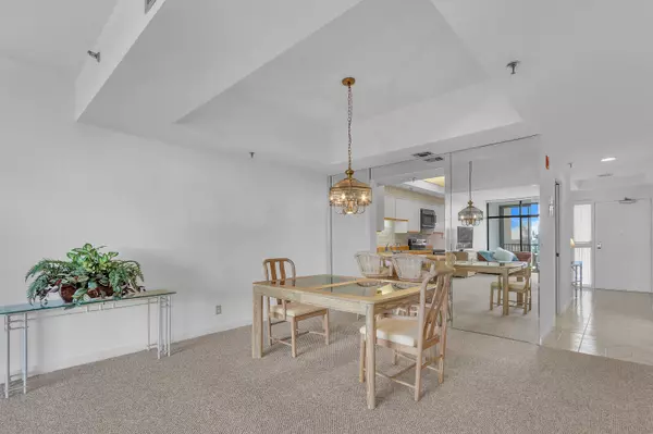 North Palm Beach, FL 33408,11370 Twelve Oaks WAY 412