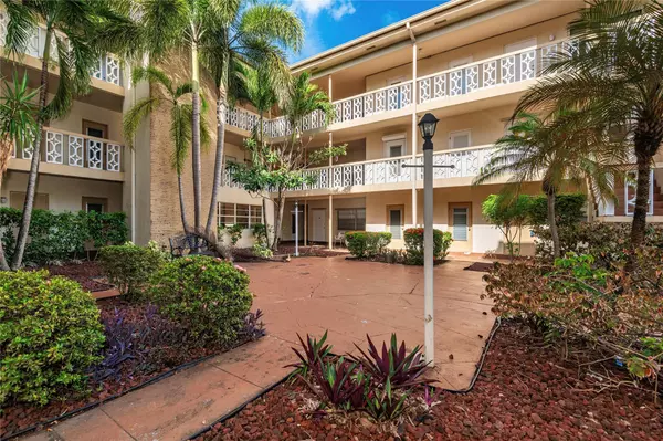 Hollywood, FL 33020,1958 Monroe ST 202