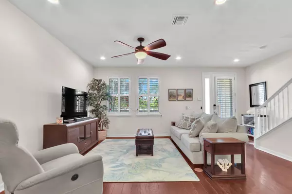 Jupiter, FL 33458,1208 S Community DR