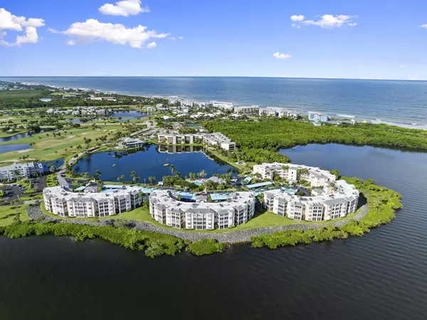 Stuart, FL 34996,5750 NE Island Cove WAY 3203