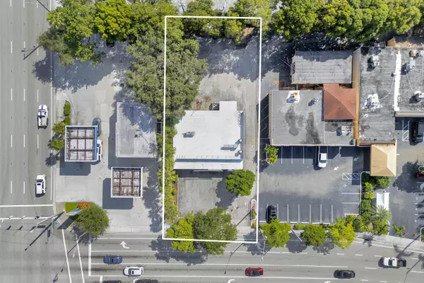 West Palm Beach, FL 33409,964 N Congress AVE