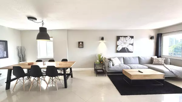 Hallandale Beach, FL 33009,401 Golden Isles DR 409