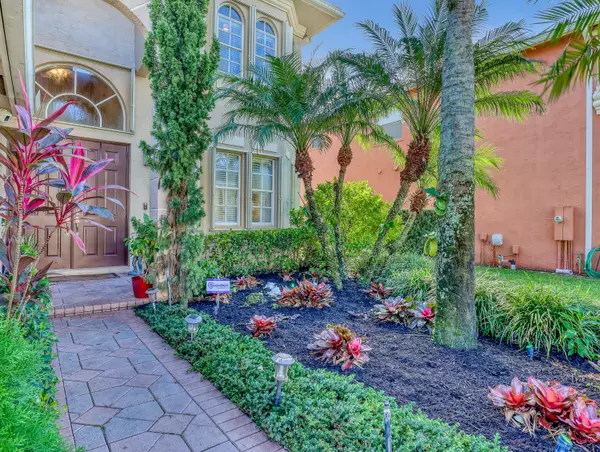 Royal Palm Beach, FL 33411,2227 Ridgewood CIR