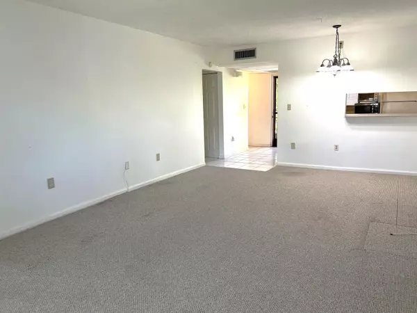 Boca Raton, FL 33486,812 SW 9th Street CIR 103