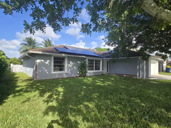 Royal Palm Beach, FL 33411,242 Las Palmas ST